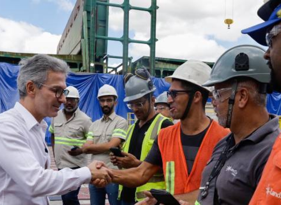 Minas Gerais começa o envio de lítio do Vale do Jequitinhonha para fora do Brasil